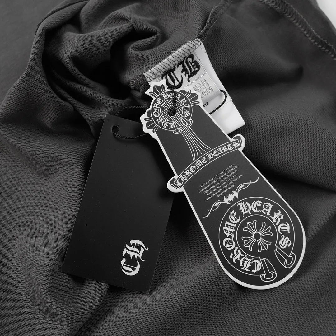P180 #2103 -Chrome Hearts/Chrome Hearts 23ss scroll simple Sanskrit letters explosive long-sleeved T-shirt -High weight, high density and high quality. The wool is soft, delicate and skin-friendly. It feels soft and silky. It has excellent warmth and skin-friendly properties.